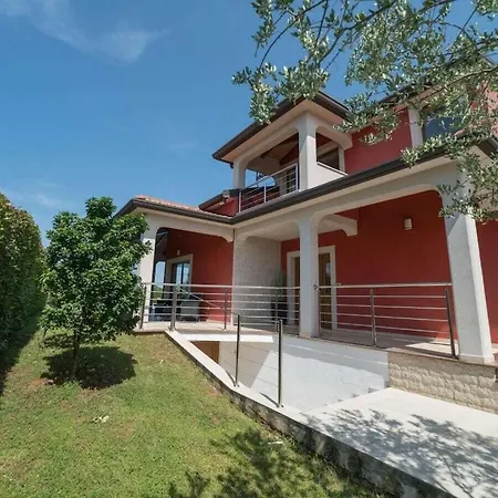 Hébergement de vacances In Umag With Swimming Pool